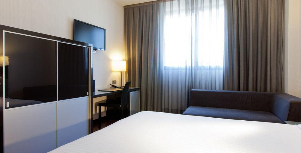 Hotel Ciudad De Mostoles Dış mekan fotoğraf
