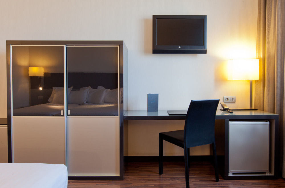 Hotel Ciudad De Mostoles Dış mekan fotoğraf