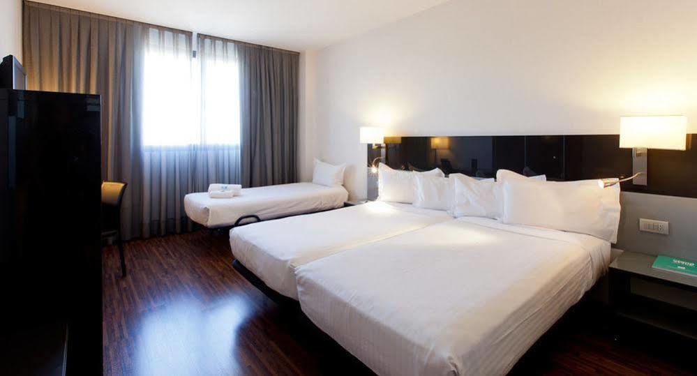 Hotel Ciudad De Mostoles Dış mekan fotoğraf